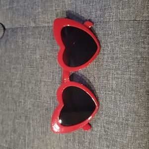 Heart shaped cat eye sunglasses-red